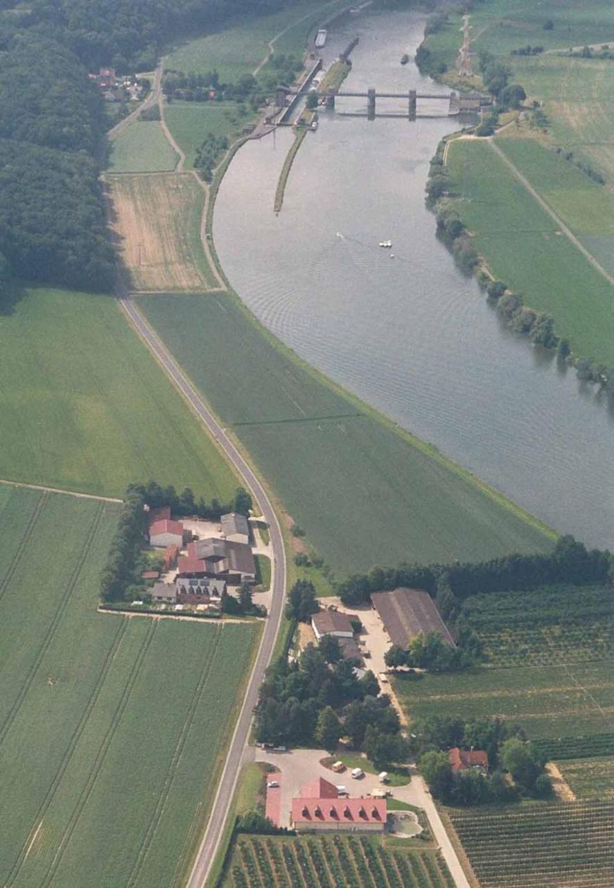 Ferienwohnungen Maintal Karlstadt Esterno foto